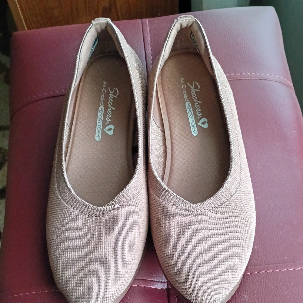Skechers Stretch Memory Foam  Flats VGUC